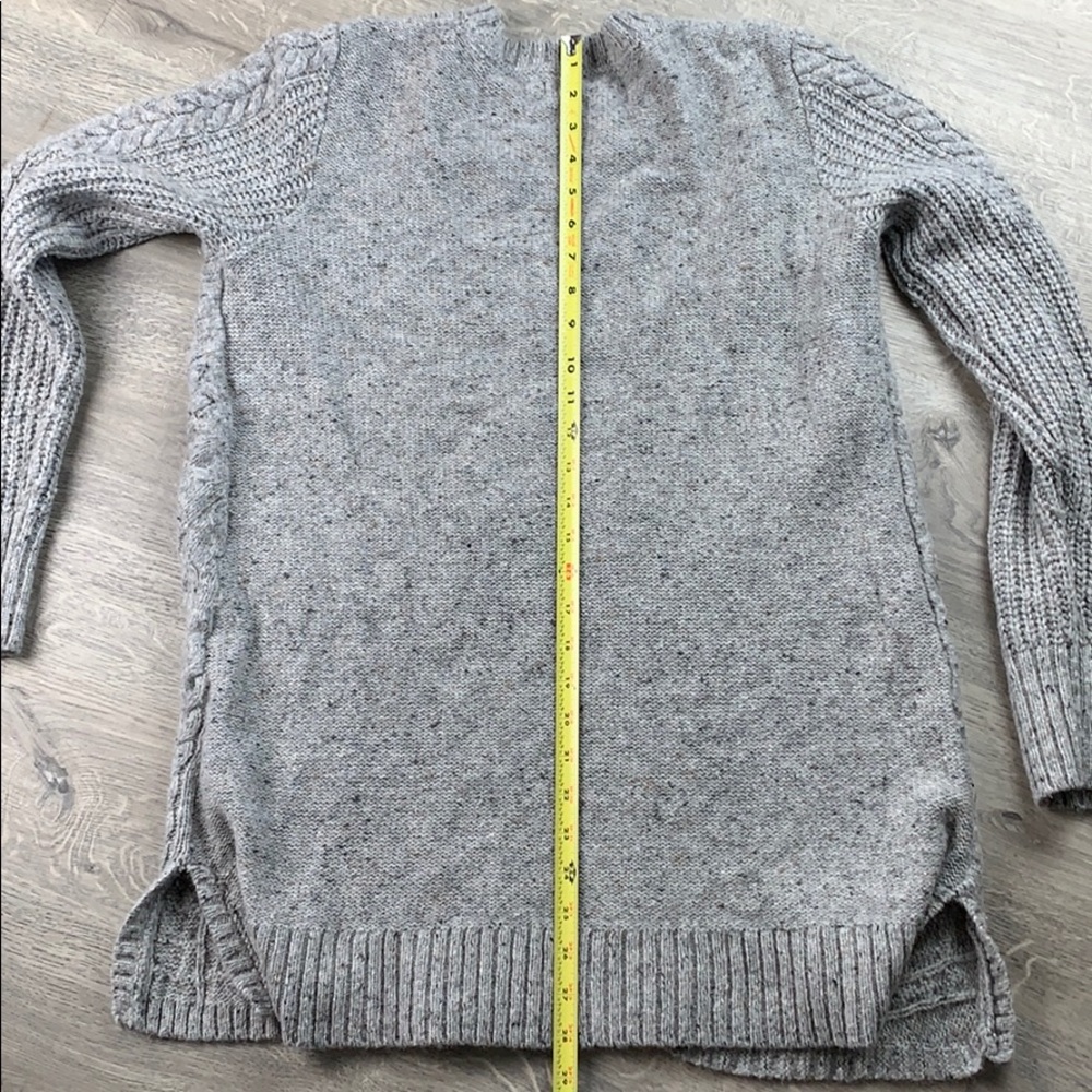 🎄 5/$30 Ruff Hewn sweater Medium - Picture 7 of 7